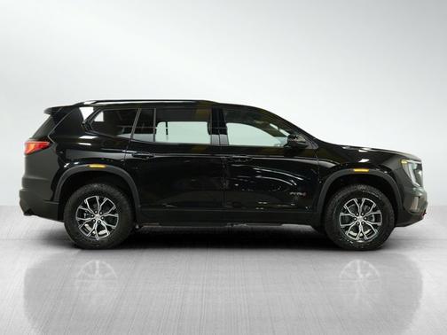 2024 GMC Acadia AWD AT4