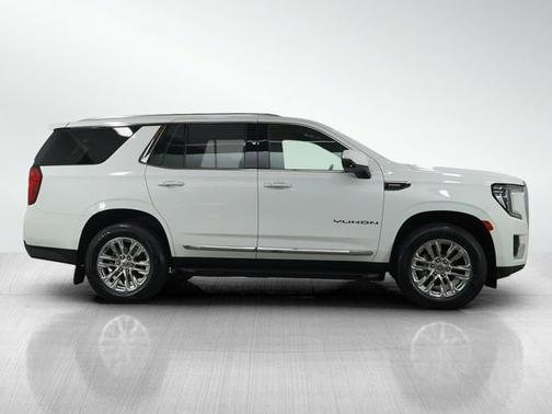 2022 GMC Yukon SLT
