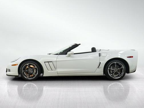 Arctic White 2011 Chevrolet Corvette Grand Sport