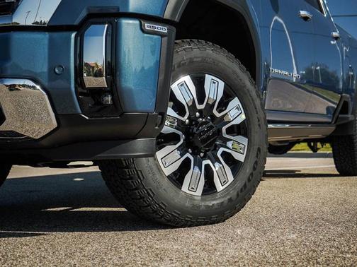 2026 GMC Sierra 3500 Denali