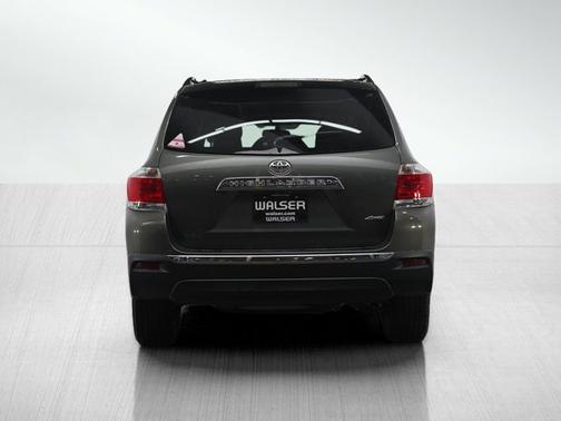 2013 Toyota Highlander SE