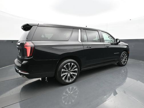 Black 2026 Chevrolet Suburban High Country
