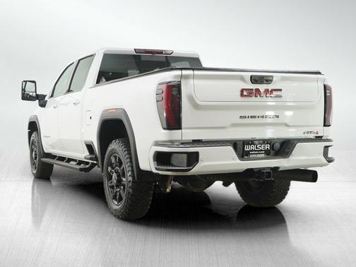Summit White 2024 GMC Sierra 2500 AT4