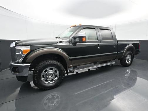 Green 2016 Ford F-250 Lariat