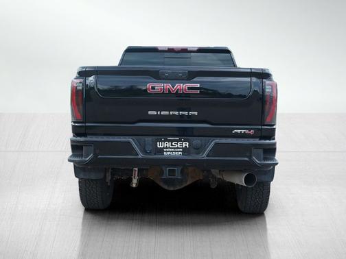 2024 GMC Sierra 2500 AT4
