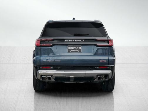 2025 GMC Acadia Denali