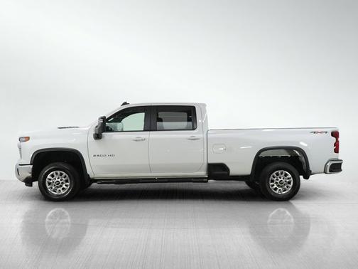 Summit White 2025 Chevrolet Silverado 2500 LT