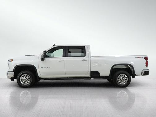 Summit White 2025 Chevrolet Silverado 2500 LT