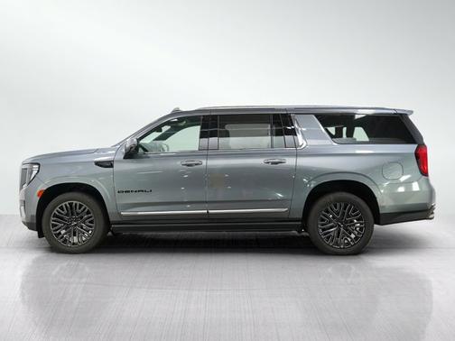 Satin Steel Metallic 2022 GMC Yukon XL Denali
