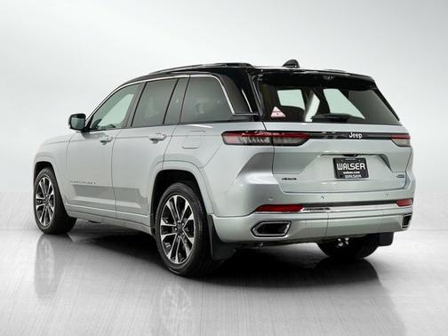 2022 Jeep Grand Cherokee Overland