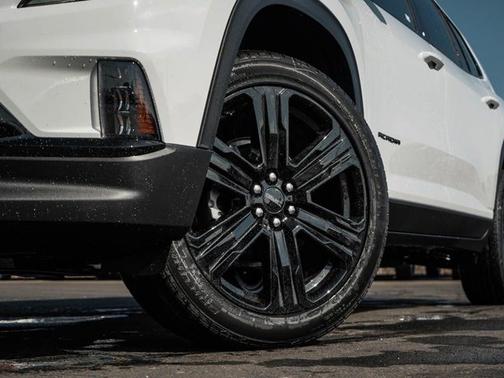 2026 GMC Acadia AWD Elevation