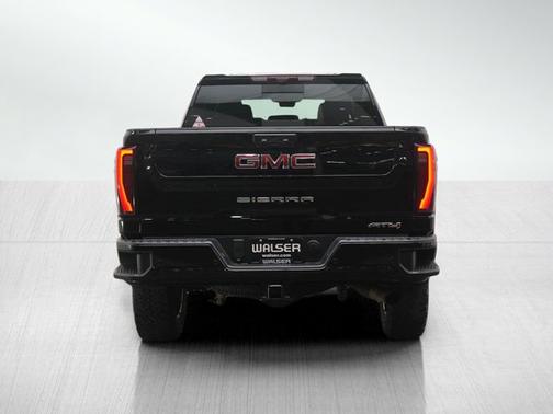 Onyx Black 2024 GMC Sierra 2500 AT4