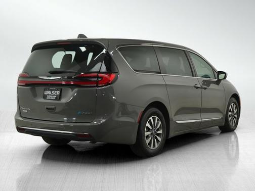 2022 Chrysler Pacifica Hybrid Hybrid Limited