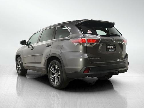 Bronze 2016 Toyota Highlander XLE