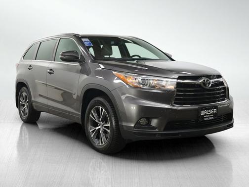 Bronze 2016 Toyota Highlander XLE