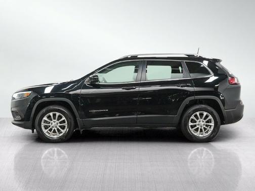Diamond Black Crystal Pearlcoat 2019 Jeep Cherokee Latitude