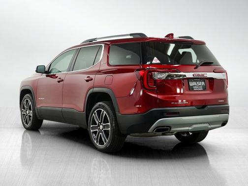 Volcanic Red Tintcoat 2023 GMC Acadia SLT