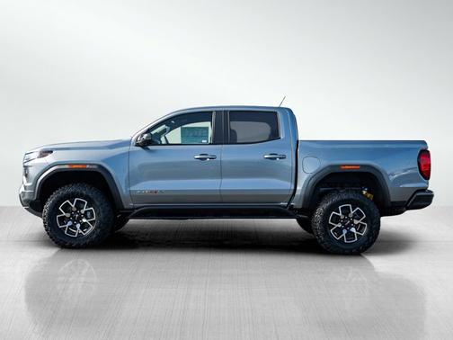 2025 GMC Canyon 4WD AT4