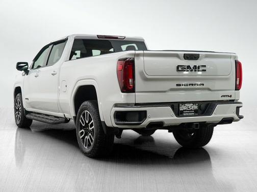 Summit White 2024 GMC Sierra 1500 AT4