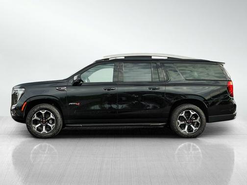 2025 GMC Yukon XL AT4