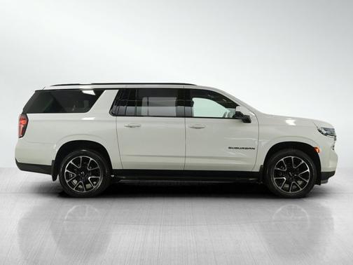 2022 Chevrolet Suburban RST
