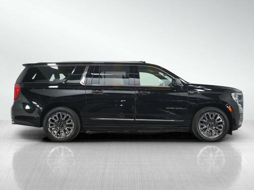 2024 GMC Yukon XL Denali Ultimate