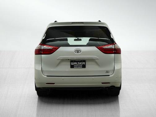2017 Toyota Sienna Limited Premium