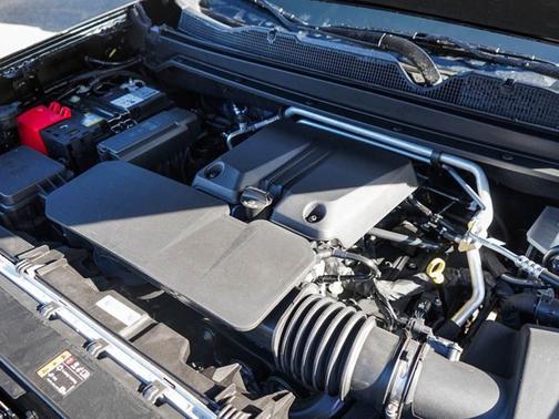 2025 GMC Canyon 4WD AT4