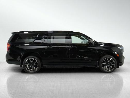 2022 Chevrolet Suburban RST