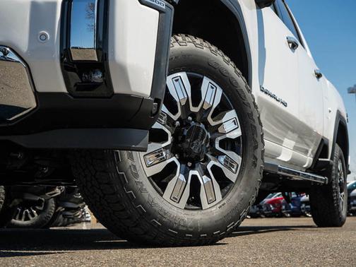 2025 GMC Sierra 3500 Denali