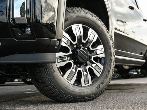 2026 GMC Sierra 3500 Denali