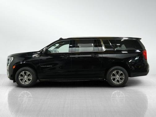 2022 GMC Yukon XL SLE