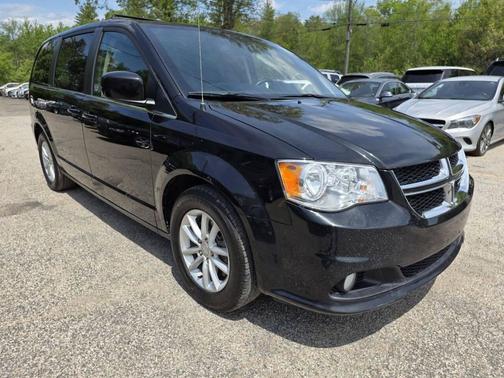 Black Onyx Crystal Pearlcoat 2019 Dodge Grand Caravan SXT