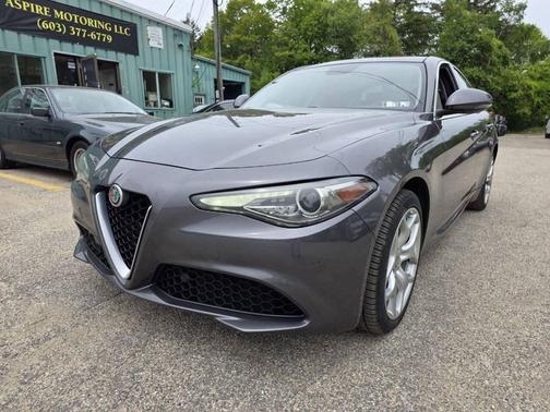 Vesuvio Gray Metallic 2018 Alfa Romeo Giulia Ti