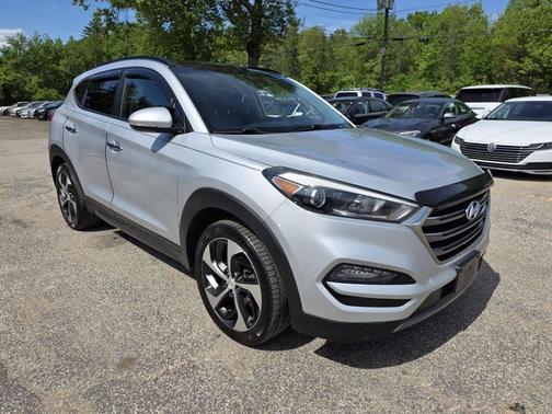 Molten Silver 2016 Hyundai TUCSON Limited