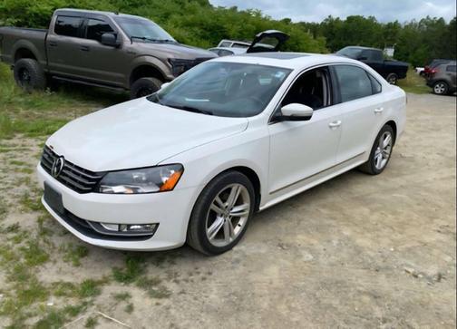 2014 Volkswagen Passat 2.0L TDI DSG SEL Premium