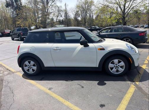 White 2017 MINI Hardtop Cooper