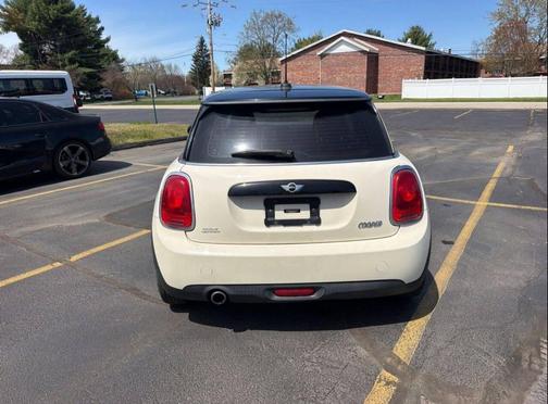 White 2017 MINI Hardtop Cooper
