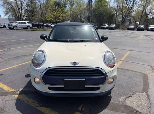 White 2017 MINI Hardtop Cooper