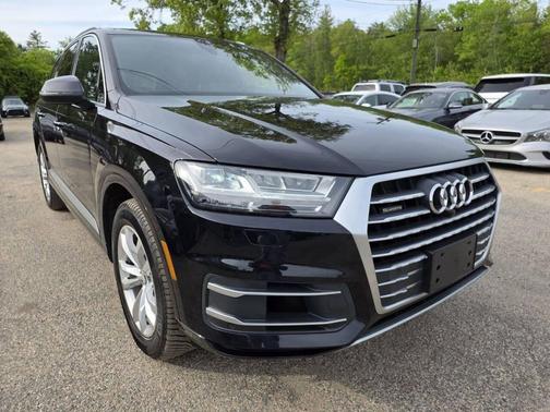 Black 2018 Audi Q7 3.0T Premium Plus