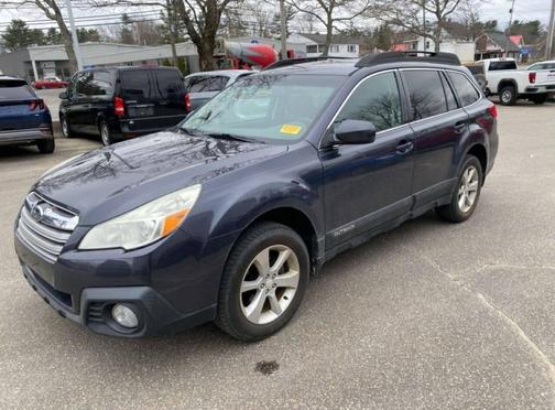 Graphite Gray Metallic 2013 Subaru Outback 2.5i Premium