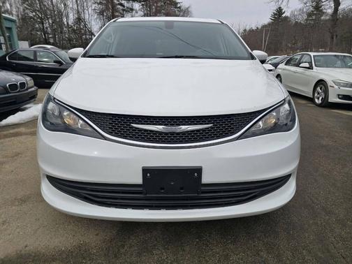 2017 Chrysler Pacifica LX