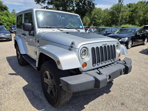 Bright Silver Metallic Clearcoat 2012 Jeep Wrangler Sahara