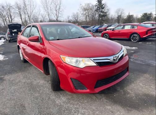 2014 Toyota Camry LE