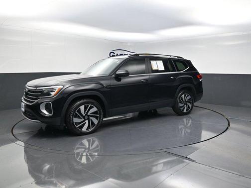 Deep Black 2024 Volkswagen Atlas 2.0T SE w/Technology 4MOTION