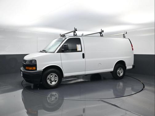 Summit White 2019 Chevrolet Express 2500 Work Van