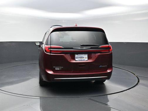2022 Chrysler Pacifica Hybrid Limited