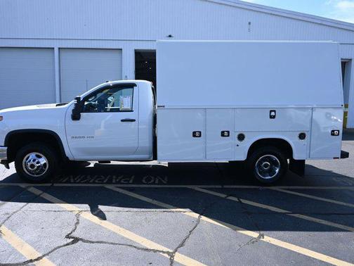 2022 Chevrolet Silverado 3500 WT