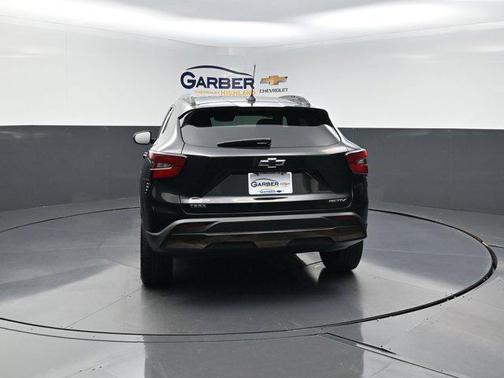 Mosaic Black Metallic 2024 Chevrolet Trax FWD ACTIV