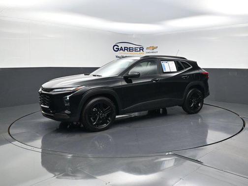 Mosaic Black Metallic 2024 Chevrolet Trax FWD ACTIV